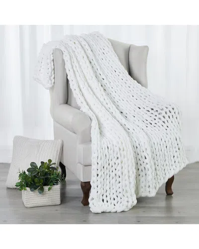 Kathy Ireland Chunky Knit Chenille Throw