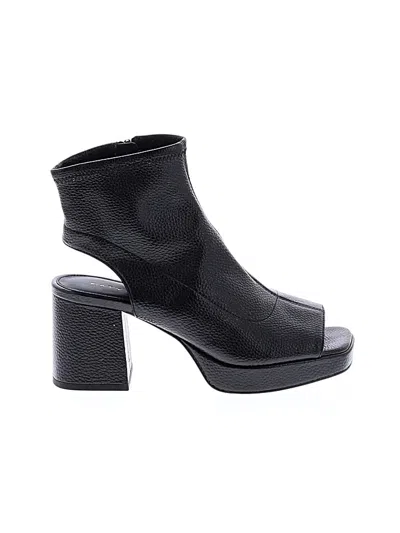 Pre-owned Katy Perry Sandals In Black