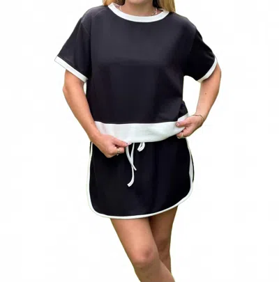 Katydid Chelsea Top In Black White