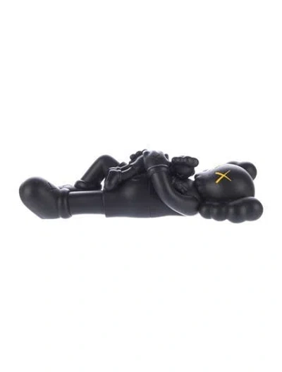 Pre-owned Kaws 2021 Black Holiday Singapore Vinyl Figure