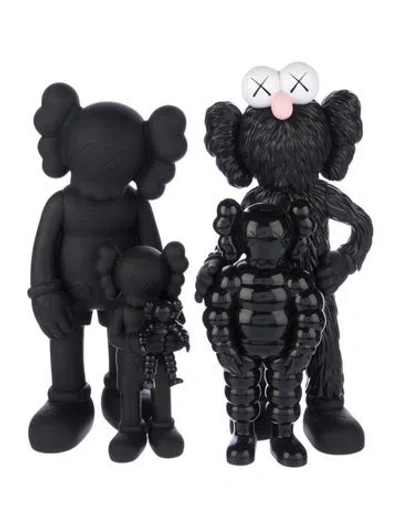 Pre-owned Kaws 4-piece 2021 Family Open Edition Figurine Set In Black