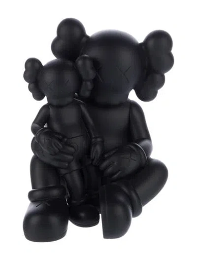 Pre-owned Kaws Holiday Changbai Mountain Vinyl Figure In Black