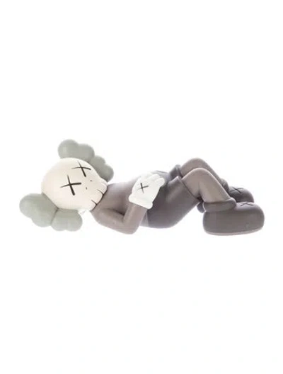 Pre-owned Kaws Holiday: Japan Brown Figurine