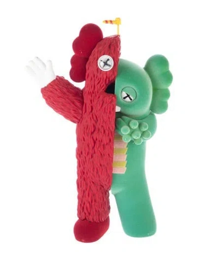 Pre-owned Kaws Kachamukku Figurine W/ Tags In Green/red