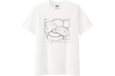 Pre-owned Kaws X Uniqlo Chum Tee Shirt In White