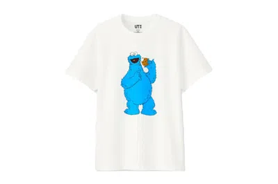 Pre-owned Kaws X Uniqlo X Sesame Street Cookie Monster Tee Shirt In White