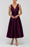 Kay Unger Olivia Sleeveless Cocktail Dress In Purple