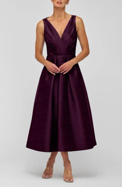Kay Unger Olivia Sleeveless Cocktail Dress In Purple