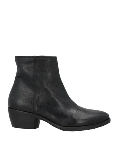 Keb Woman Ankle Boots Black Size 6 Leather