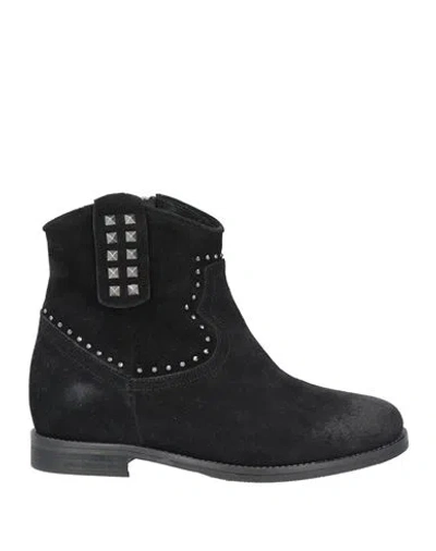 Keb Woman Ankle Boots Black Size 7 Leather
