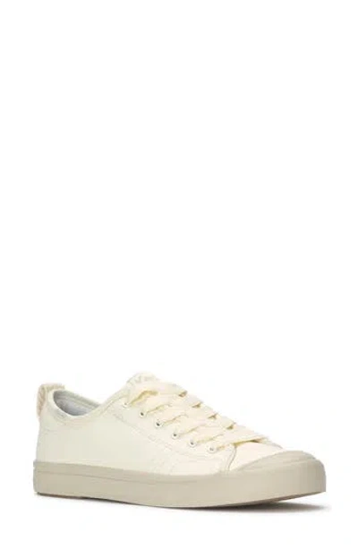 Keds ® Cruise Leather Sneaker In Neutral