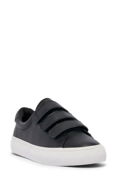 Keds Women's Jump Kick V Leather Leather Sneakers In Black