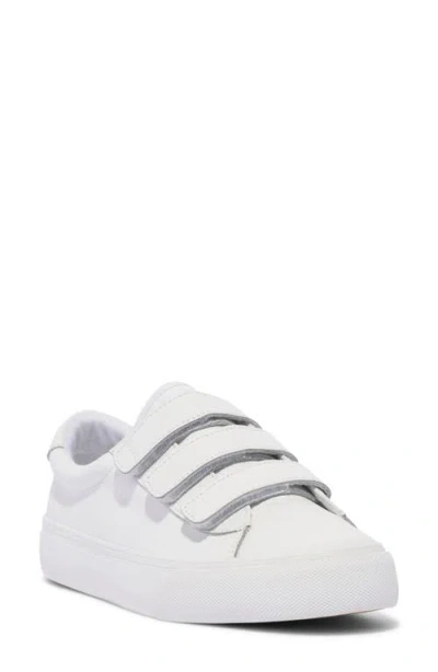 KEDS KEDS® JUMP KICK SNEAKER