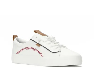 Keds Kickback Pennant Sneaker In White