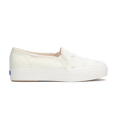 Keds Women's Triple Decker Canvas Daisy Embroidery Slip On Canvas Sneakers In Snow White