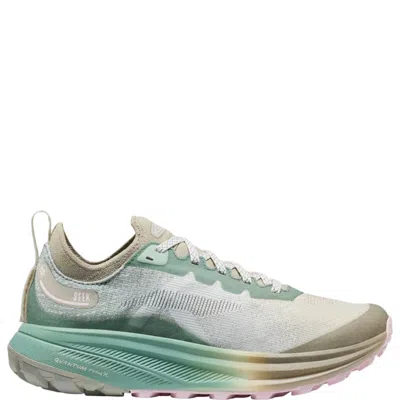 Keen Gradient Fabric Sneakers With Quantumfoamx Midsole In White