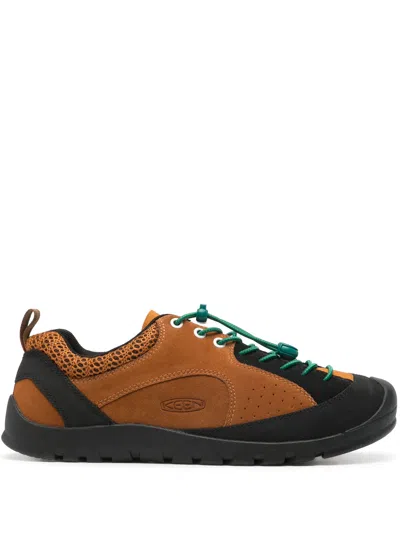 Keen Jasper ‘rocks' Sp In Brown