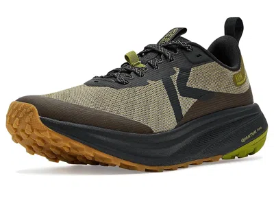 Keen Roam In Green