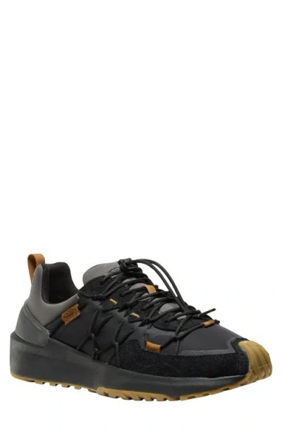 Keen Uneek Trekker Sandal In Black