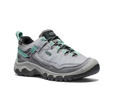 Keen Wide Width Targhee Iv Waterproof Trail Shoe In Gray