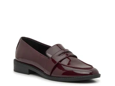 Kelly & Katie Danisha Loafer In Burgundy