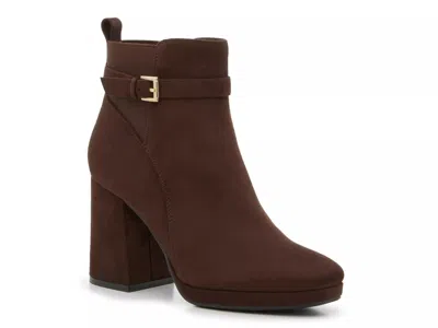 Kelly & Katie Gavan Bootie In Burgundy
