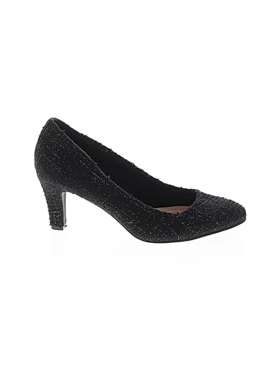 Pre-owned Kelly & Katie Heels In Black