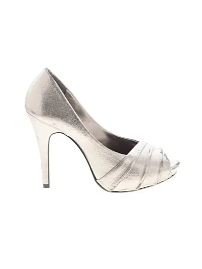 Pre-owned Kelly & Katie Heels In Silver
