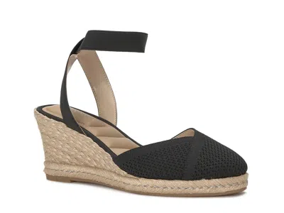 Kelly & Katie Kipsie Wedge Pump In Black
