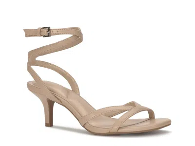 Kelly & Katie Lynly Sandal In Neutral