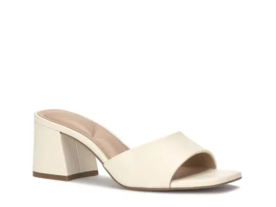 Kelly & Katie Maryel Sandal In Neutral