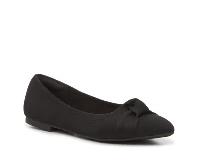 Kelly & Katie Meesha Ballet Flat In Black