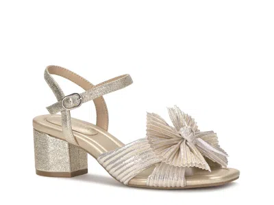 Kelly & Katie Mystee Sandal In Neutral