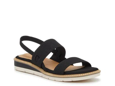 Kelly & Katie Petulia Wedge Sandal In Black