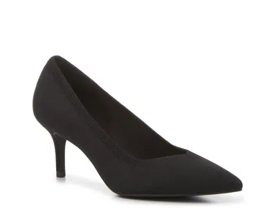 Kelly & Katie Resina Pump In Black