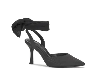 Kelly & Katie Samsa Pump In Black