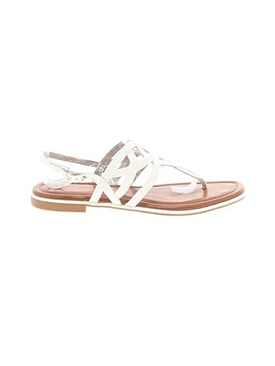 Pre-owned Kelly & Katie Sandals In White