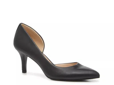 Kelly & Katie Satela Pump In Black