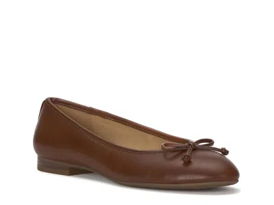 Kelly & Katie Tayllor Ballet Flat In Brown