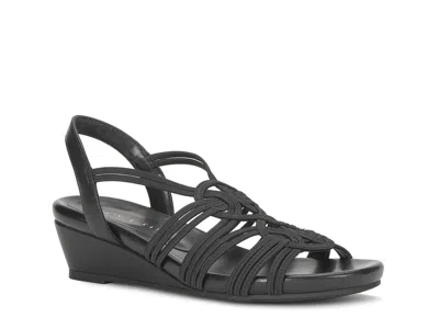 Kelly & Katie Vaeda Wedge Sandal In Black