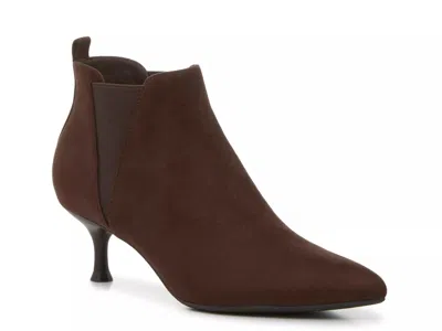 Kelly & Katie Zane Bootie In Burgundy