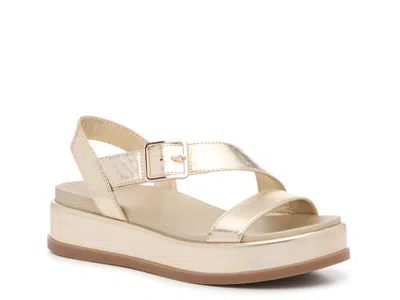 Kelly & Katie Zazi Wedge Sandal In Brown