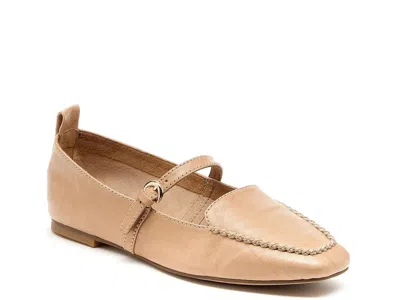 Kelsi Dagger Brooklyn Ferry Flat In Brown