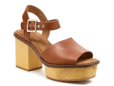Kelsi Dagger Brooklyn Groove Platform Sandal In Brown