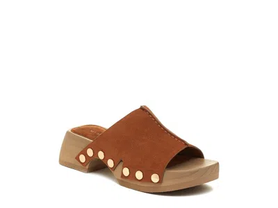 Kelsi Dagger Brooklyn June In Brown