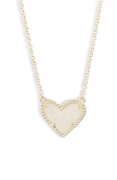 Kendra Scott Ari Heart Pendant Necklace In Gold