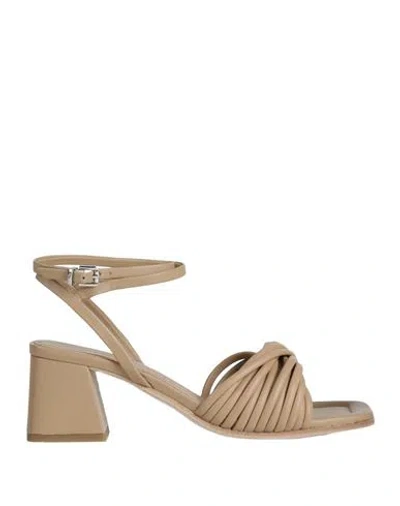 Kennel & Schmenger Woman Sandals Khaki Size 7.5 Leather In Beige