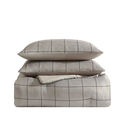 Kenneth Cole Holden Grid Reversible Comforter Bonus Set In Brown;red