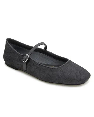 Kenneth Cole New York Jasper Haircalf Flat In Black