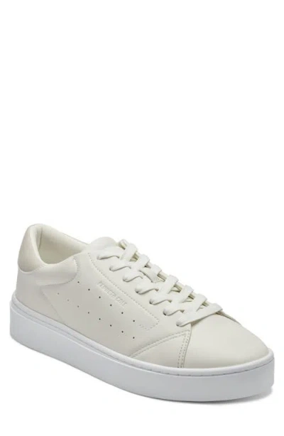 Kenneth Cole New York Nicco Low Top Sneaker